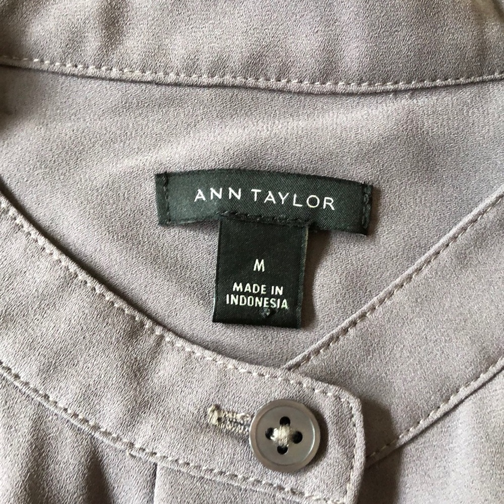 Gray blouse. Like new
